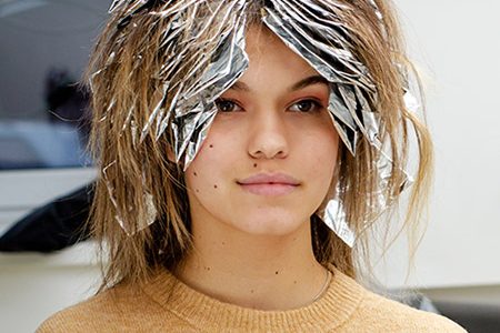 How to Bleach Hair at Home Like a Pro?
