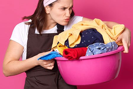 Remove Musty Smell from Clothes in Rainy Season